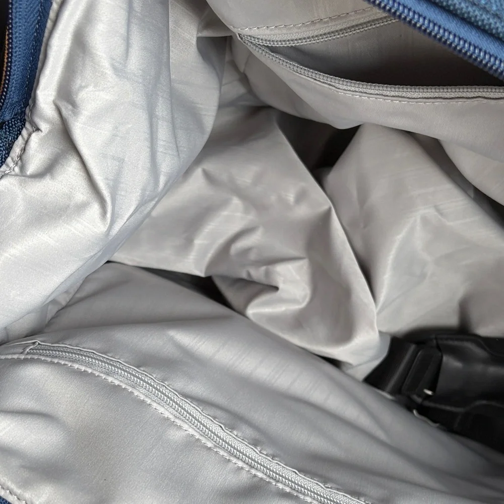 Tumi alpha deluxe carry on satchel in navy blue
